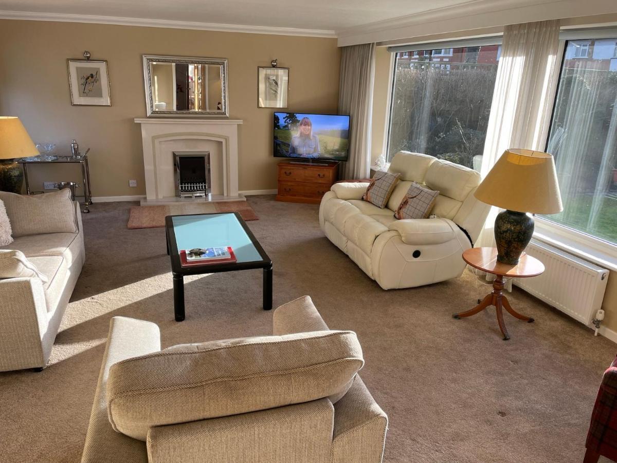 'Sounion' - Fabulous, Spacious Modern House With Large Private Garden In Leafy Lytham Lytham St Annes Extérieur photo