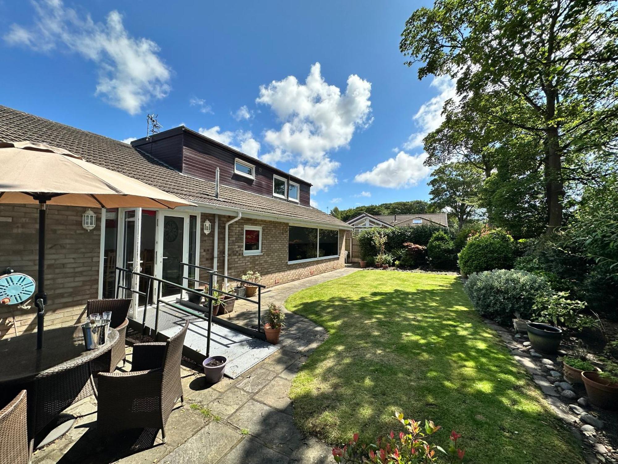 'Sounion' - Fabulous, Spacious Modern House With Large Private Garden In Leafy Lytham Lytham St Annes Extérieur photo